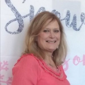 Meet your Posher, Debbie